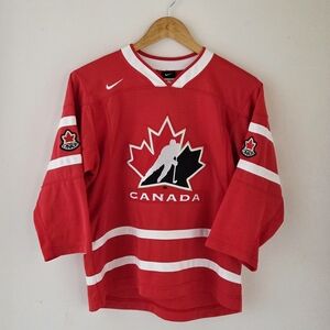 Nike Youth S/M Team Canada Red Hockey Jersey
